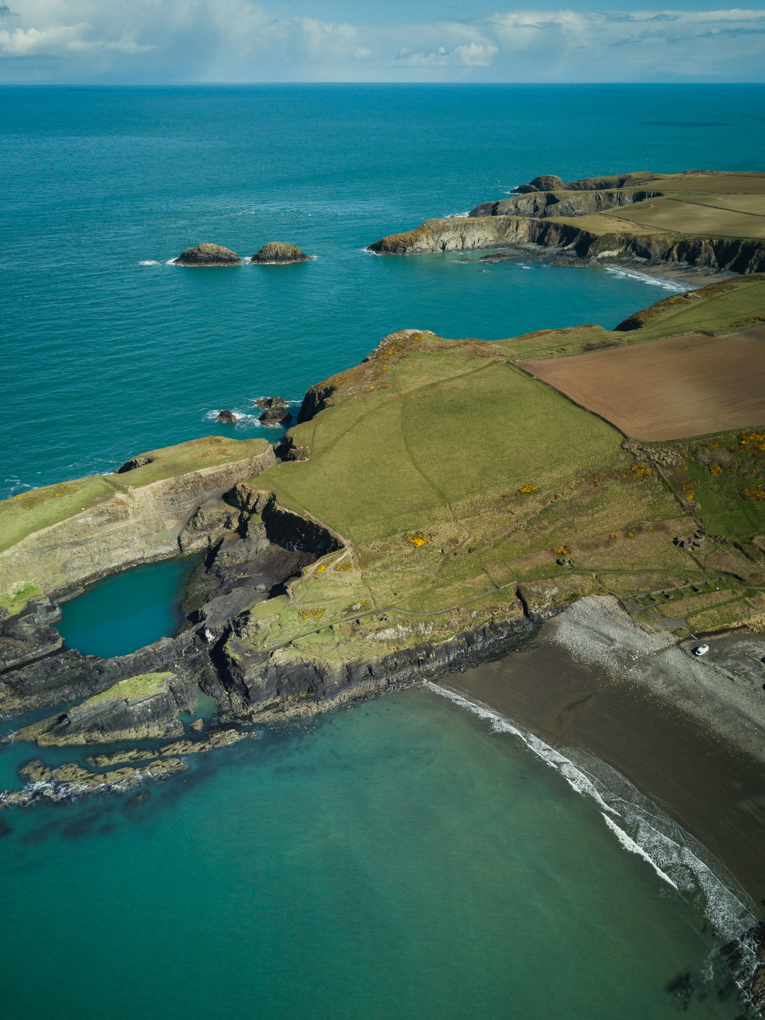 aerial view of green and brown island
