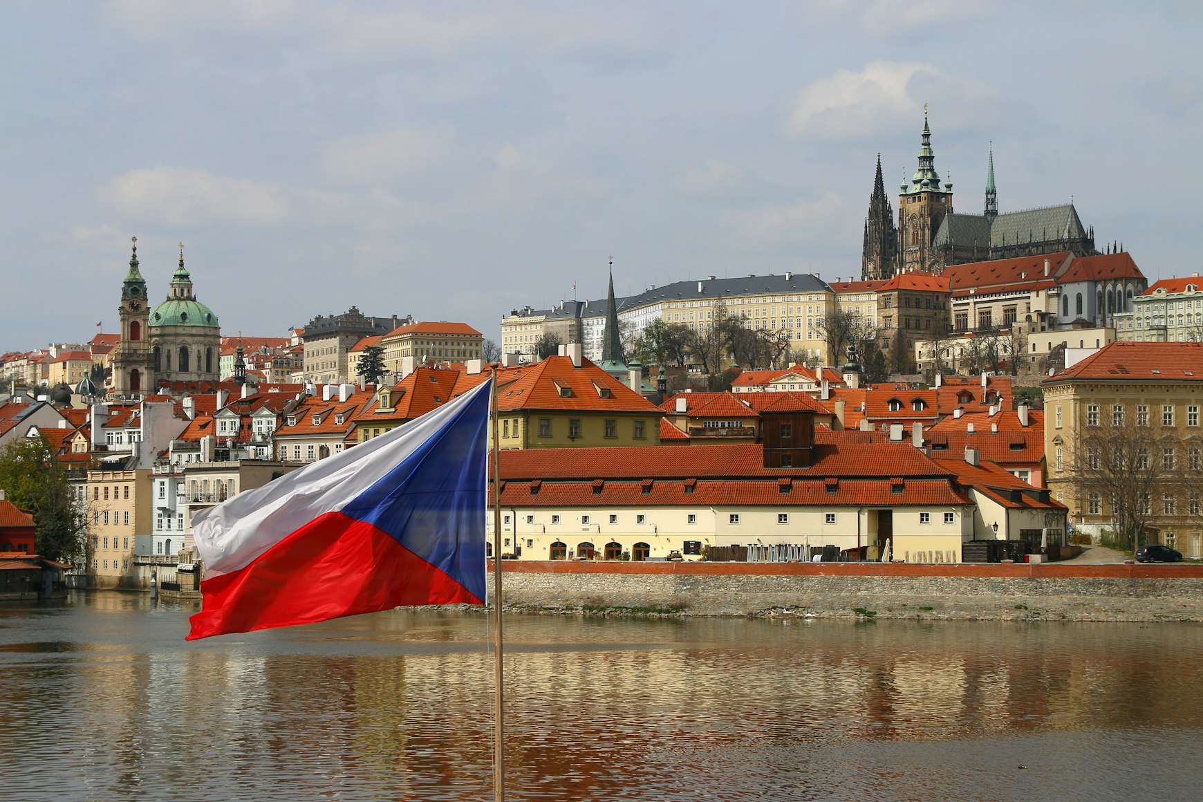 Symbolické srdce nad Českou republikou