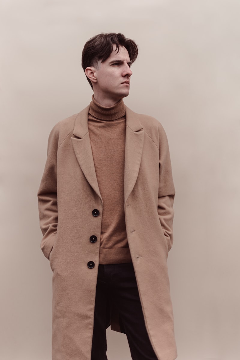 Essential Trenchcoat