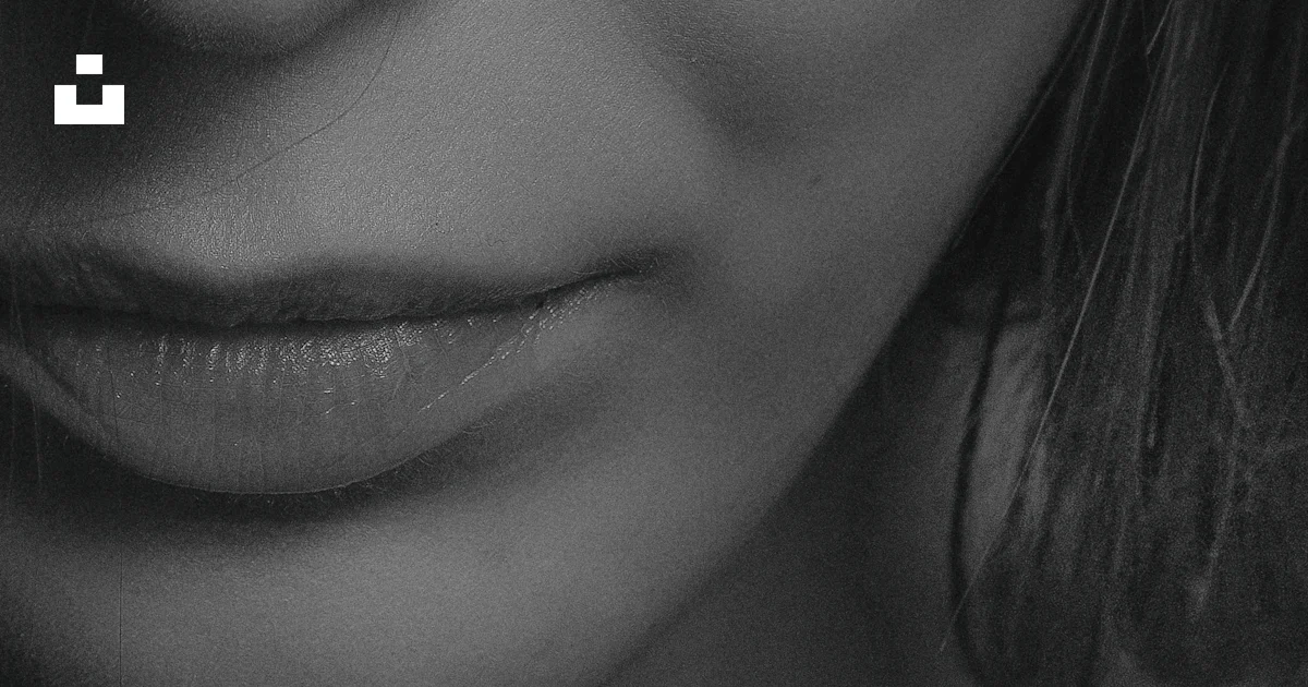 Gray R Realistic Face Grayscale photo of womans face photo – Free Grey Image on Unsplash