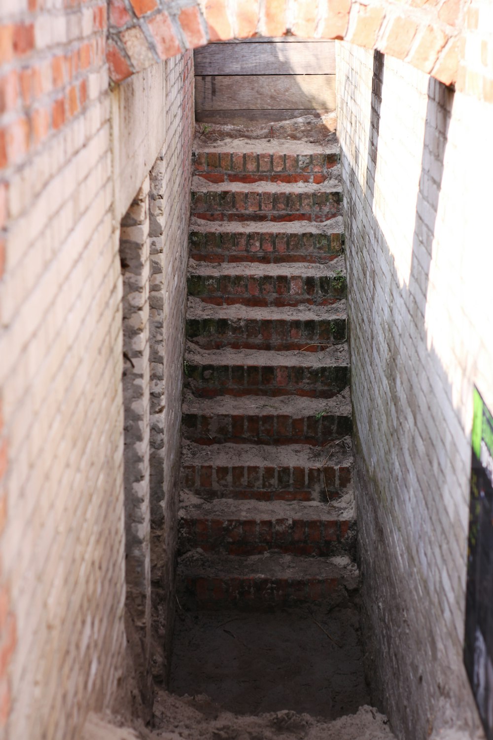 gray concrete staircase during daytime