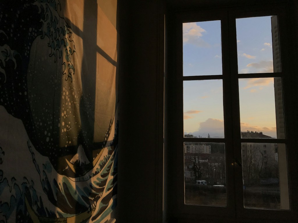 Lueur sur l’horizon