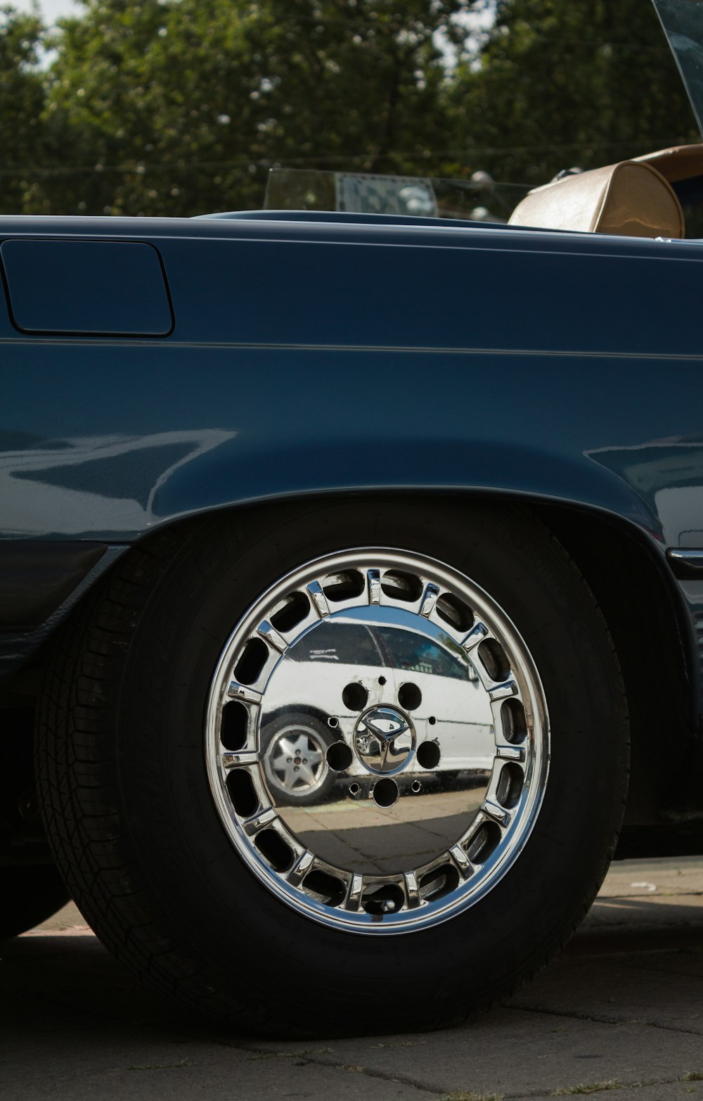 chrome 5 spoke car wheel with tire