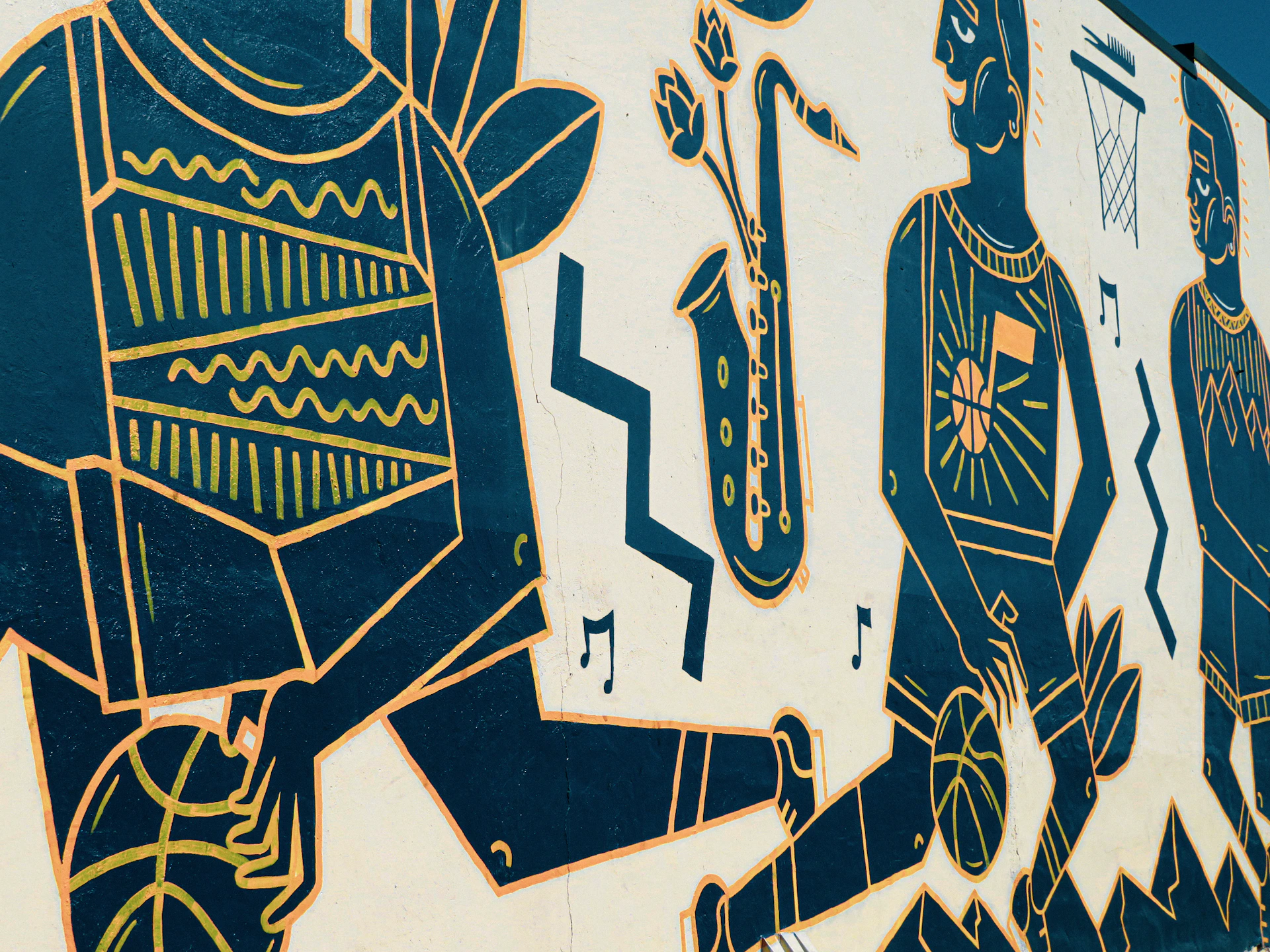 black and white bed linen