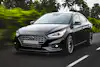 Счастливый владелец нового автомобиля