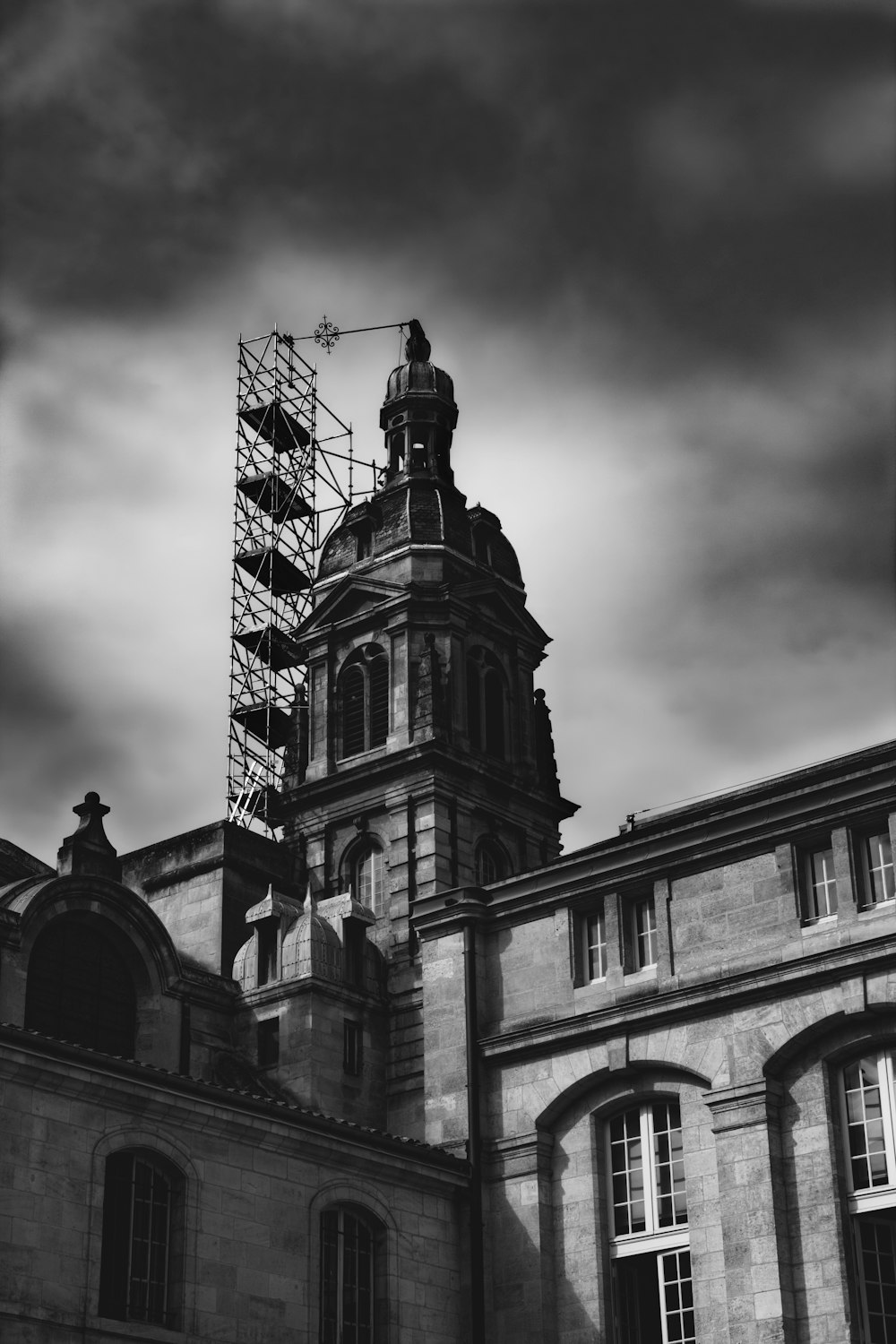 grayscale photo of concrete building