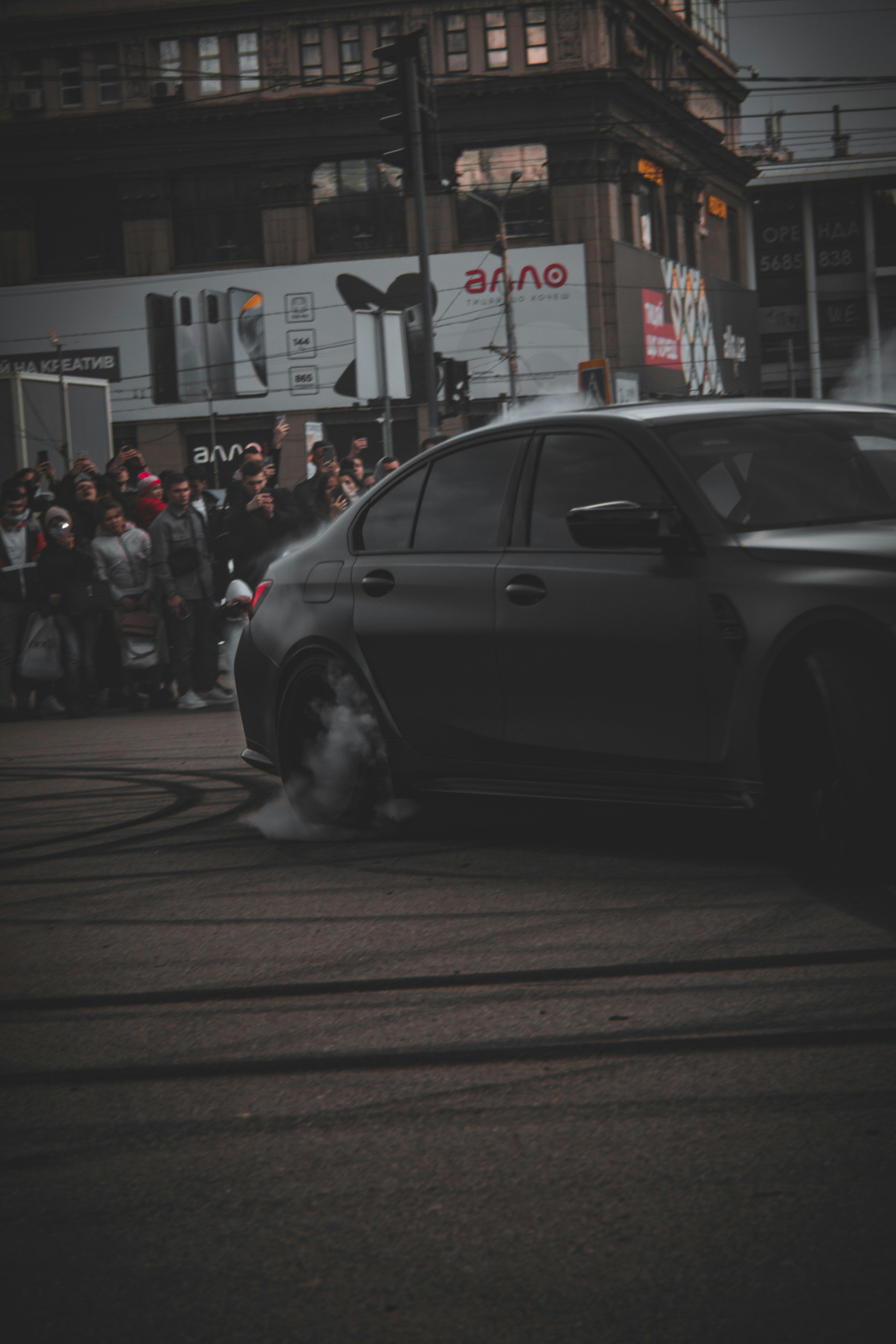 bmw m3 wallpaper, wallpaper, BMW M3: A Legacy of Performance and Innovation 2