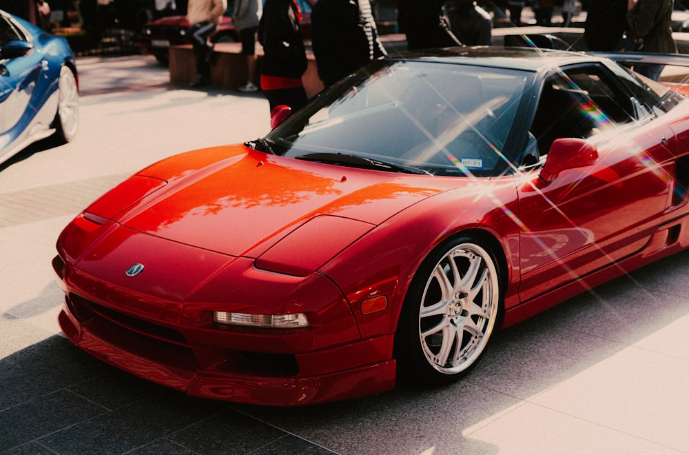 Roter Ferrari 458 Italia auf der Straße