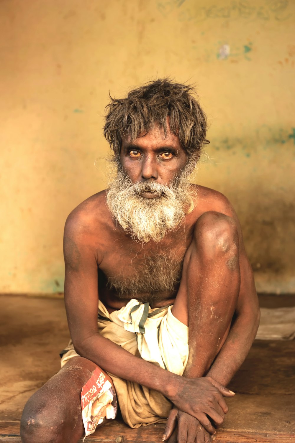 topless man with white hair photo – Free India Image on Unsplash