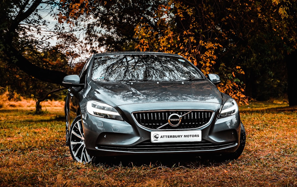 silver mercedes benz c class