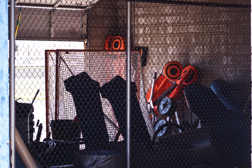 Coche deportivo rojo y negro