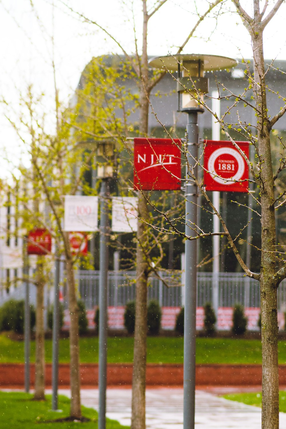 red and white stop sign