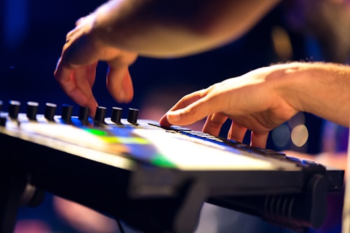 Writing a Linnstrument Companion App with SwiftUI and AudioKit (Part 1)