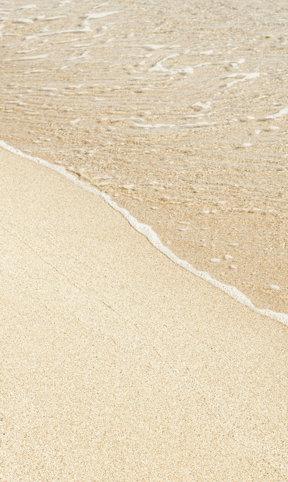 brauner Sand mit weißem Sand
