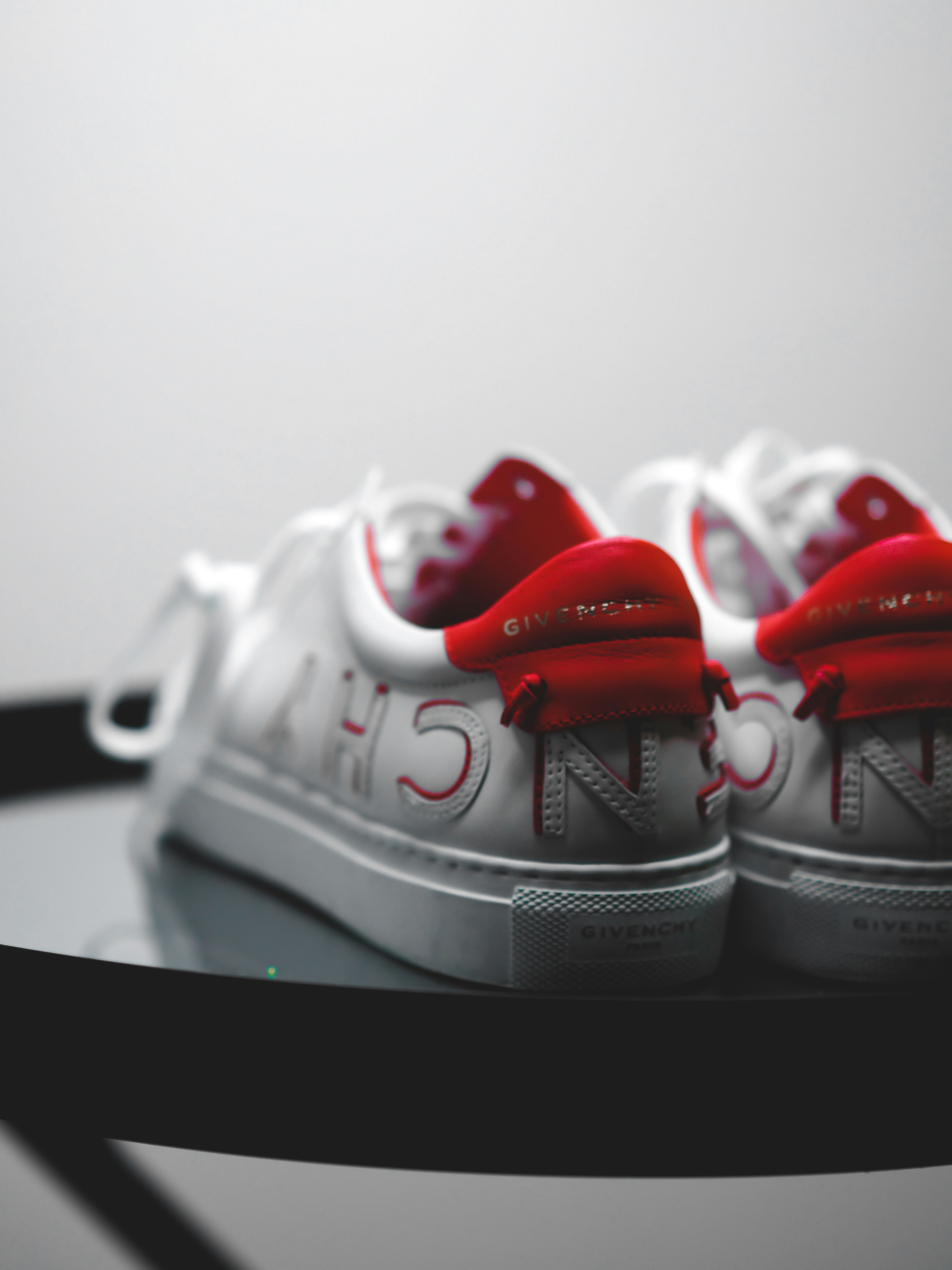 nike air max white red and blue