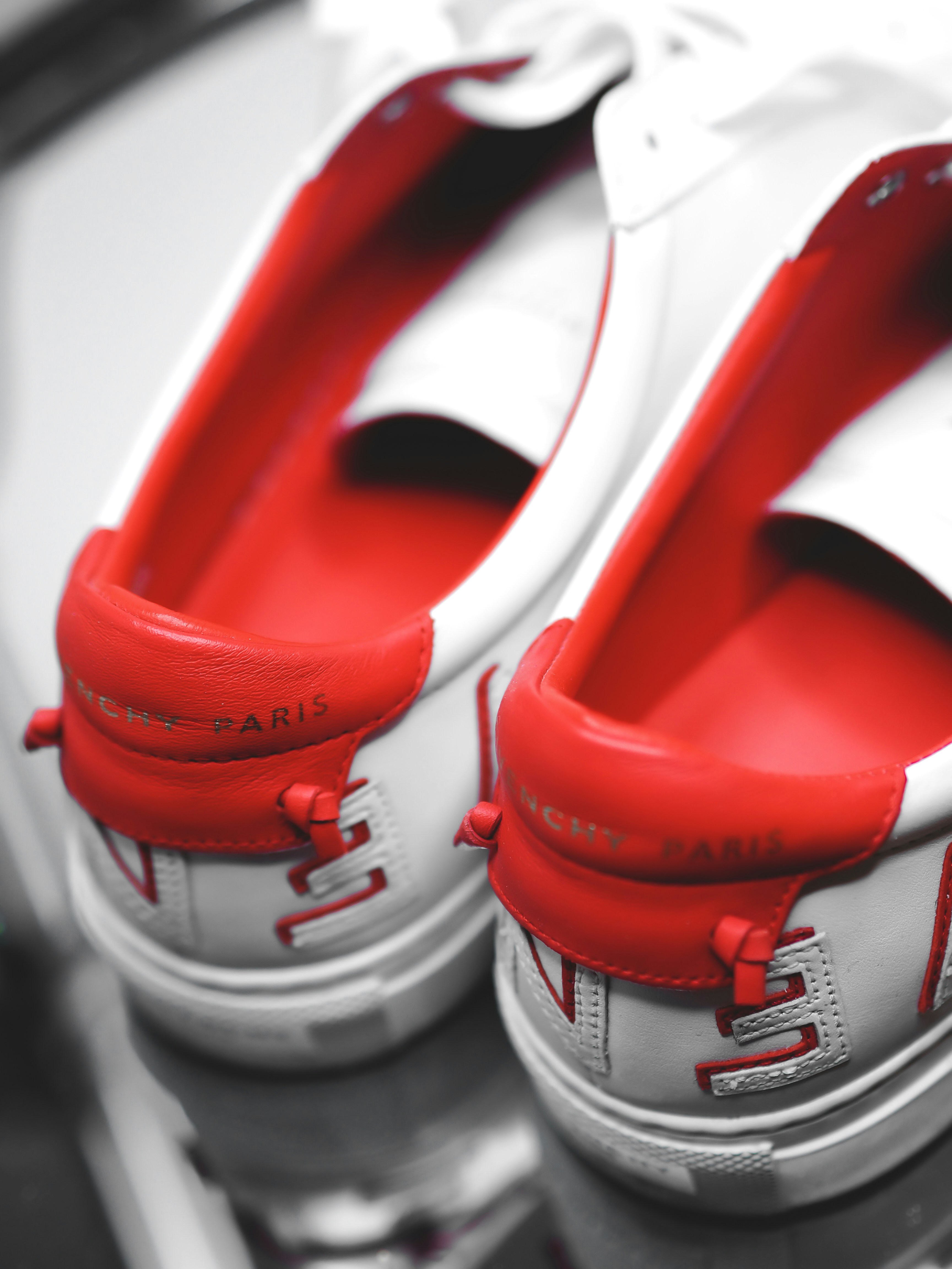 12 Sneaker Style Tips for Extending Sneaker Lifespan