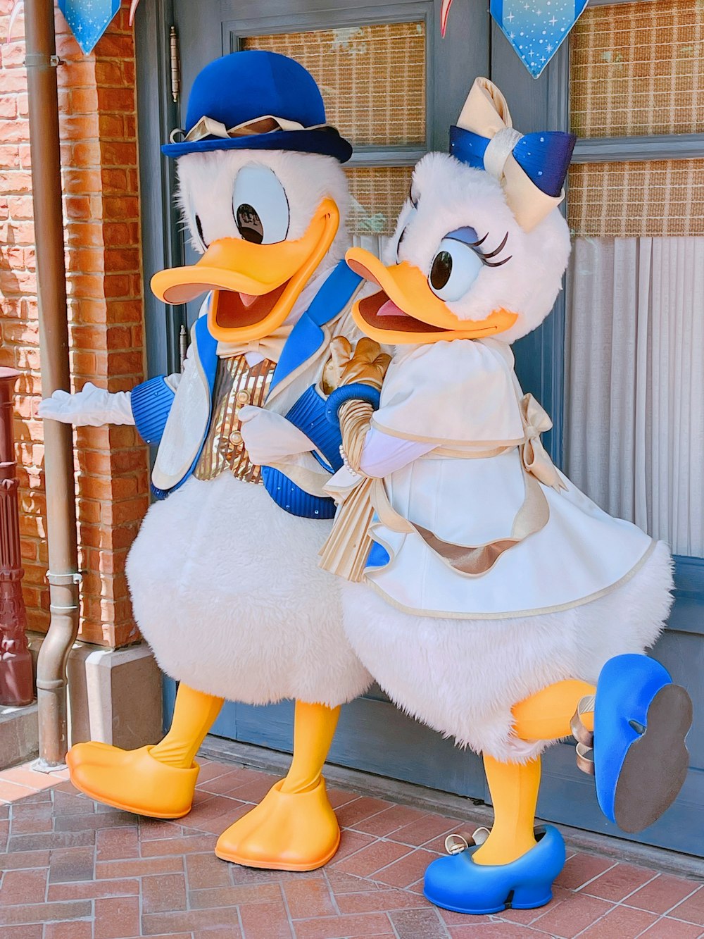 disneys mickey mouse and donald duck