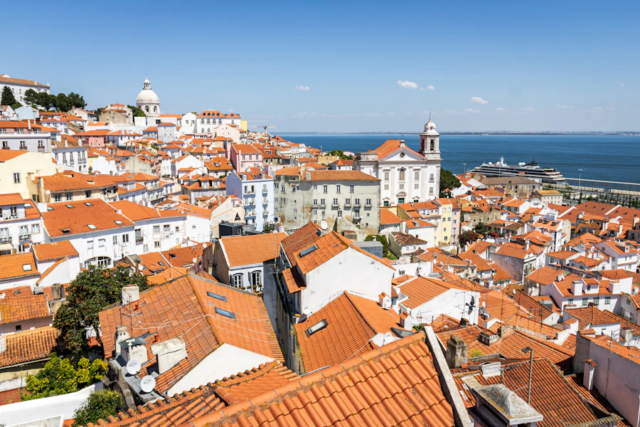 A Alma Sob Pressão: A Pagella do Fado Tradicional Frente ao Turismo de Massas