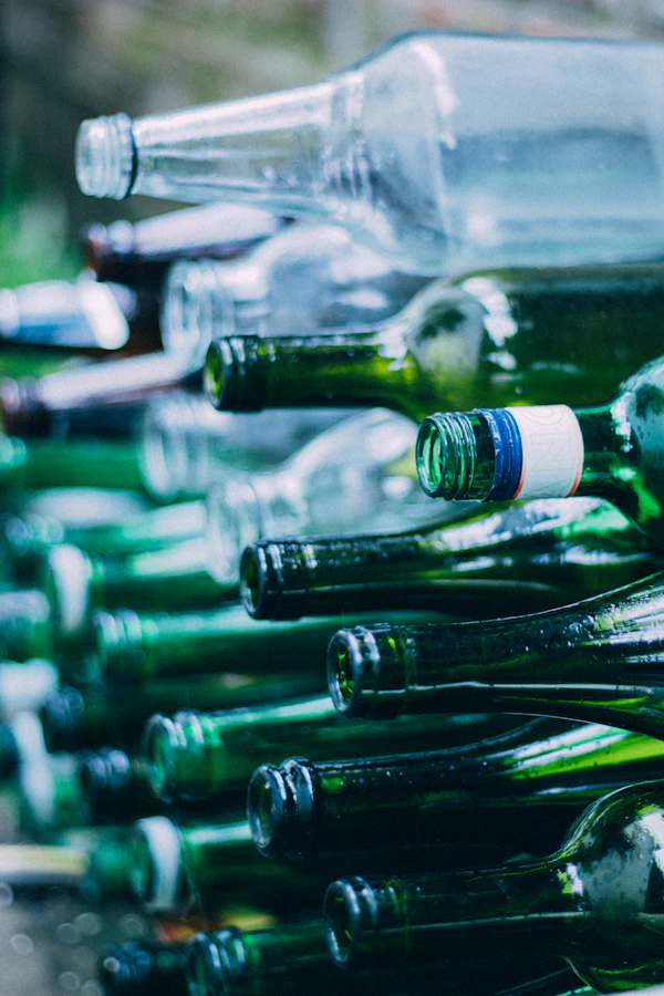 Bouteilles destinées au recyclage après la session — Team Square