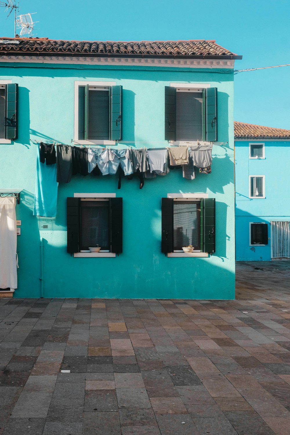 blue and white concrete house