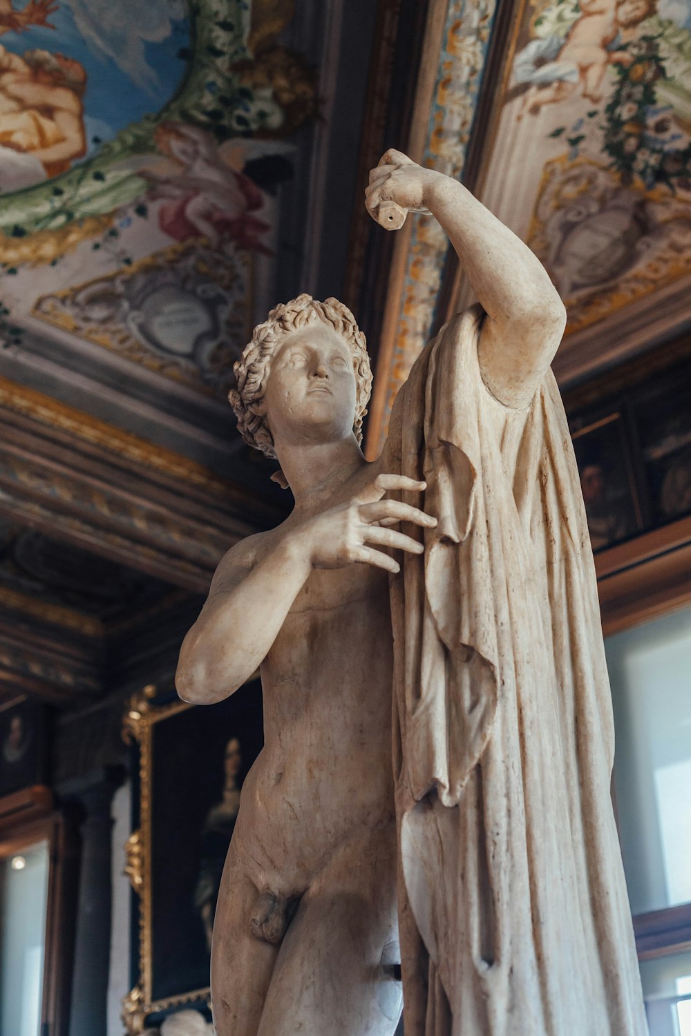 angel statue in close up photography