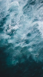 water waves in close up photography