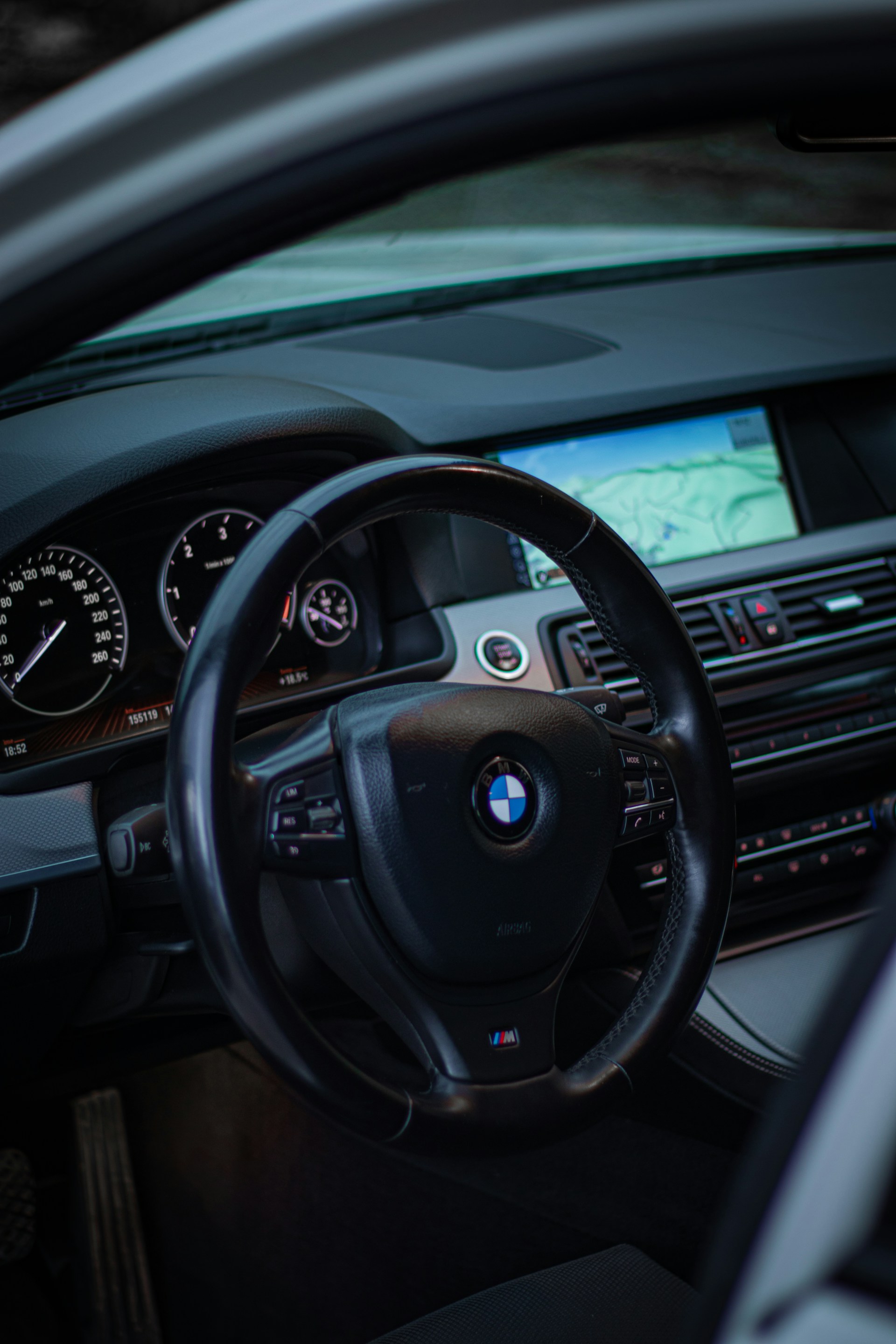 black bmw car steering wheel