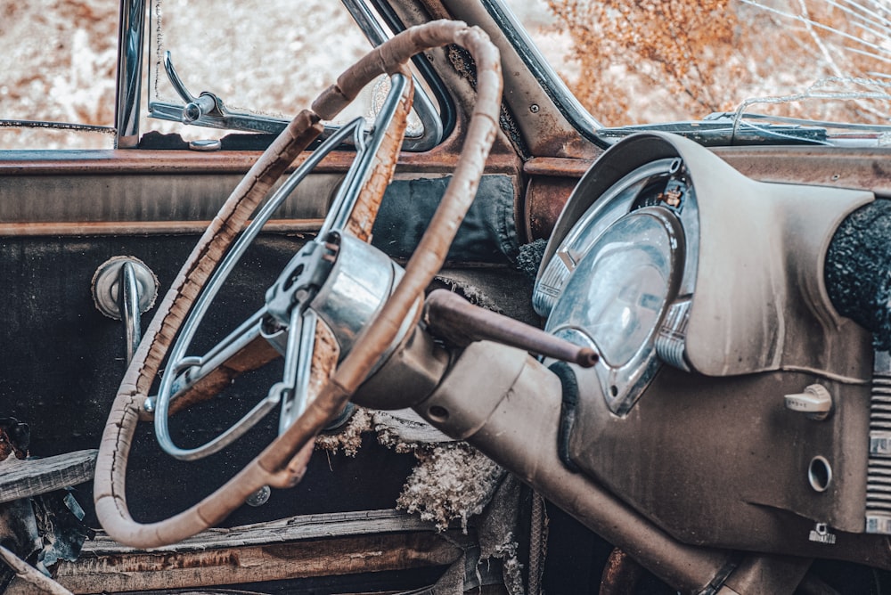 brown and black steering wheel