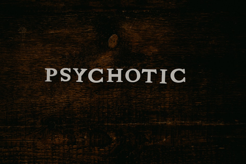 Narcissistic Boss Psychology: New Research Shows Gaslighting Is Just Phase 1