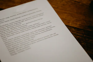 Artículo de emprendimiento: Editor PDF barato vs Adobe Acrobat 2026: Análisis real