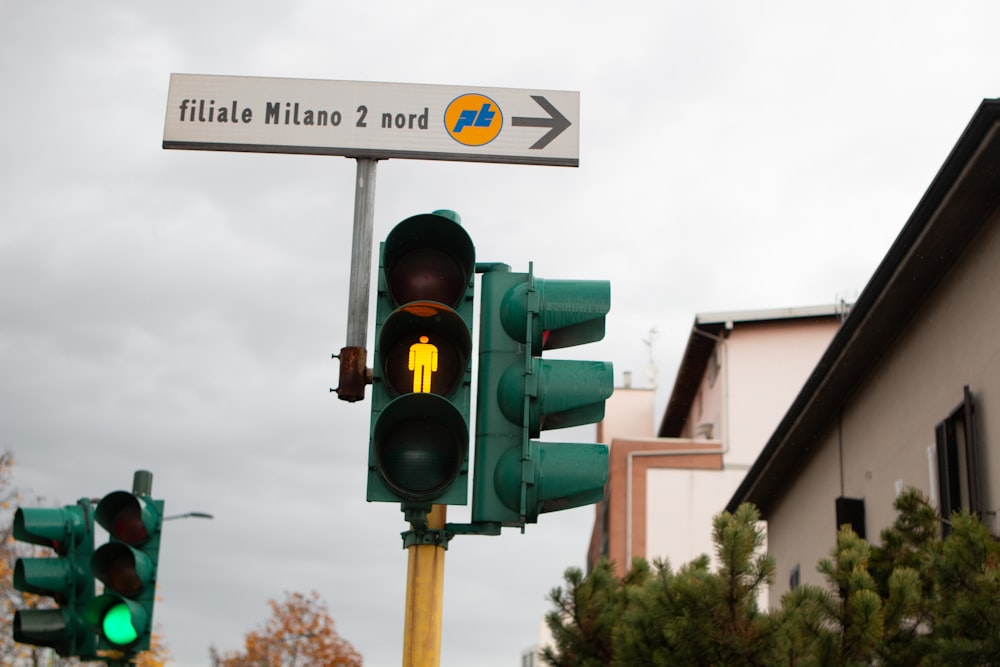 traffic light with green light