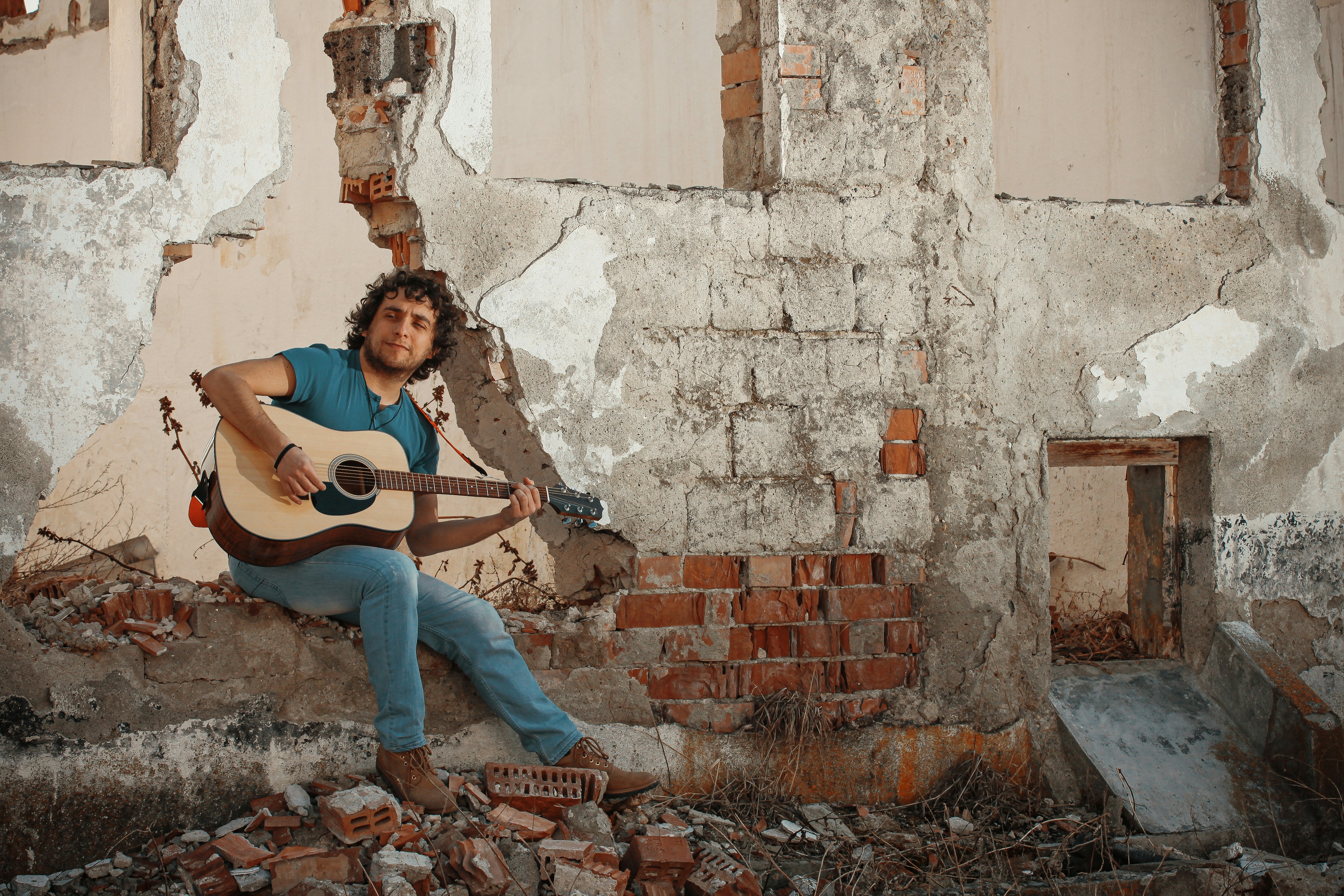 Man playing guitar