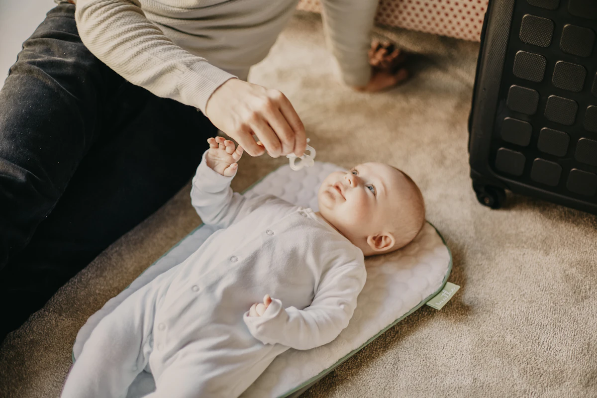 Baby’s First Cold: Congestion Relief, RSV vs. Cold, and the Breathing Red Flags