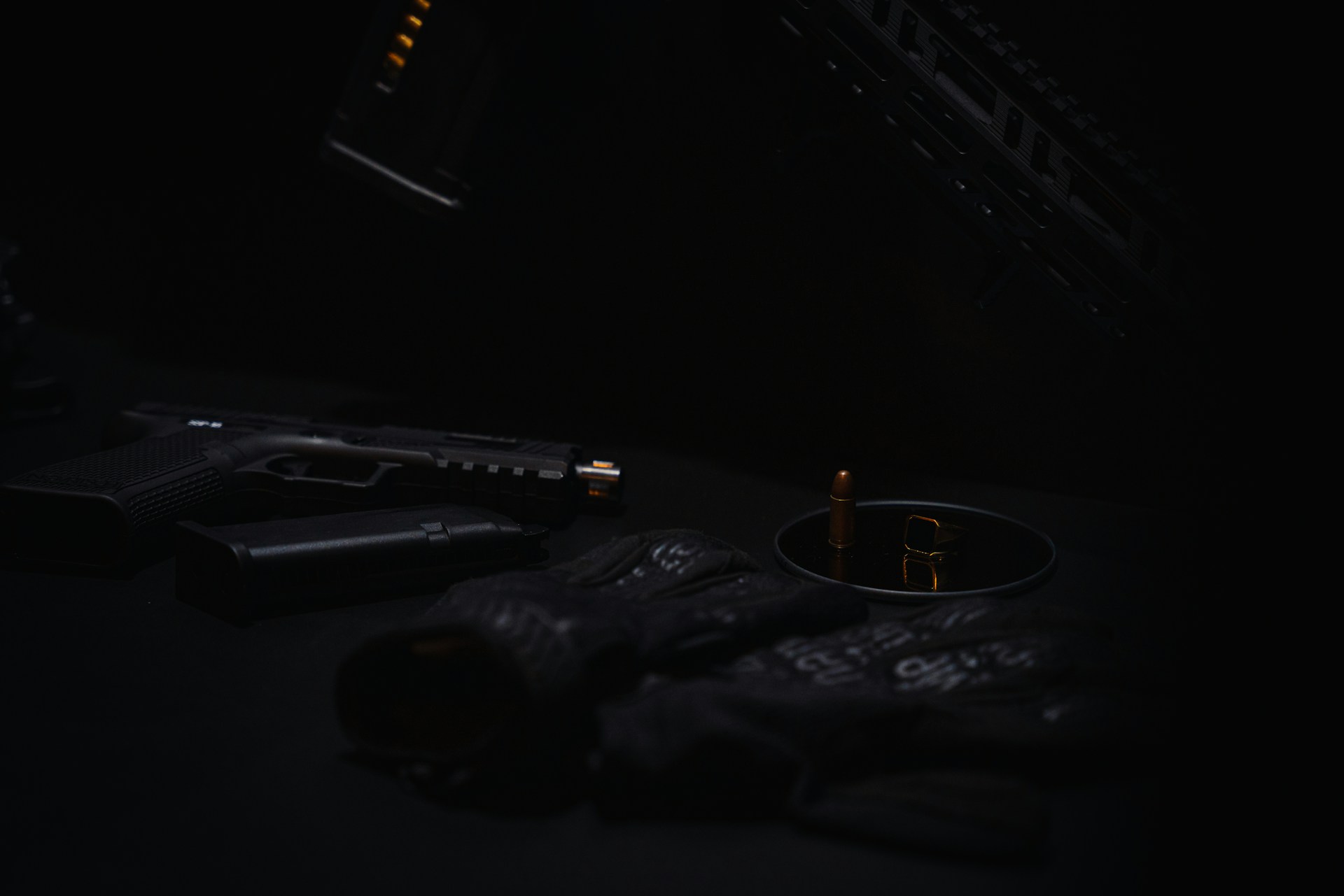 black and white bed linen