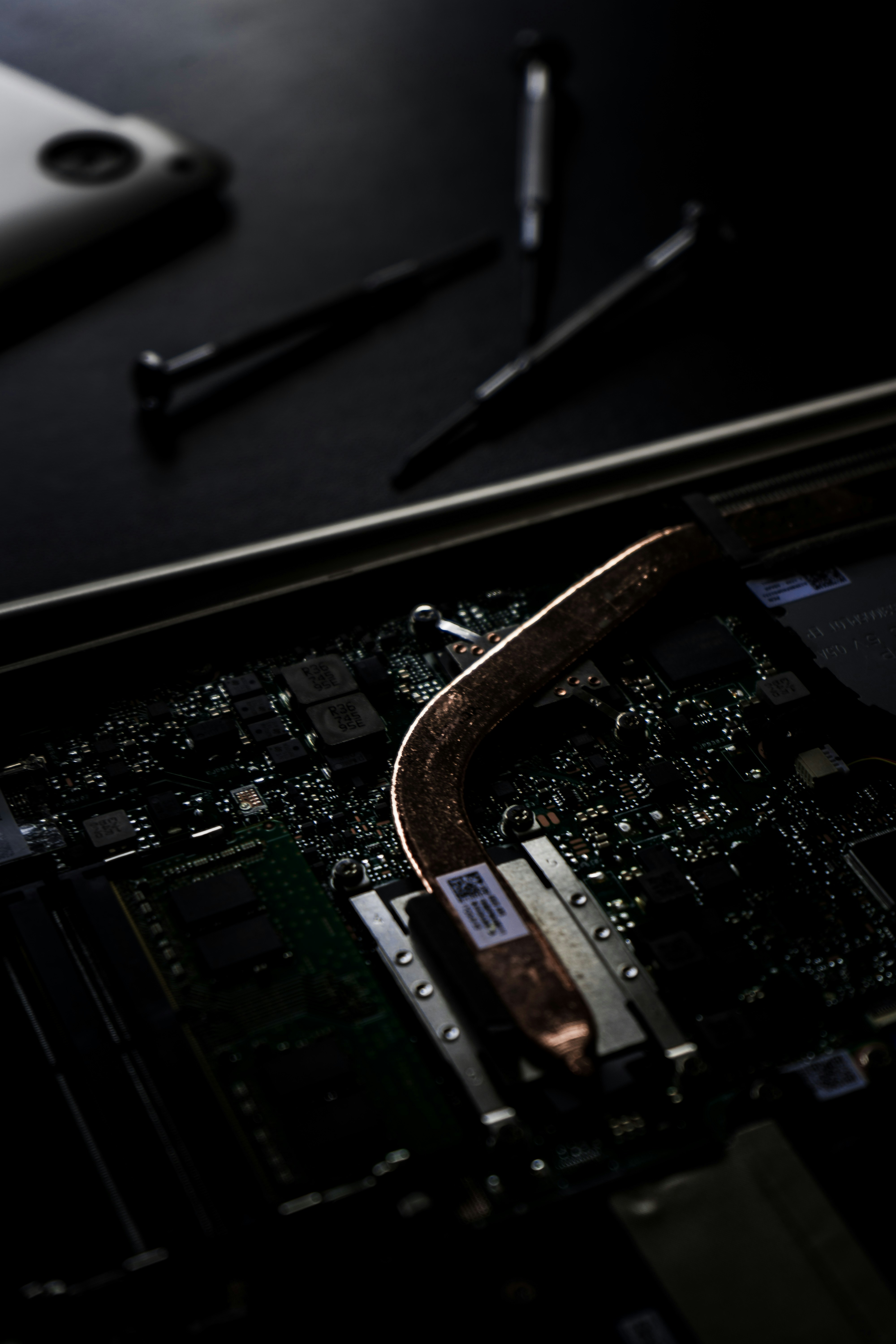 black and green computer motherboard