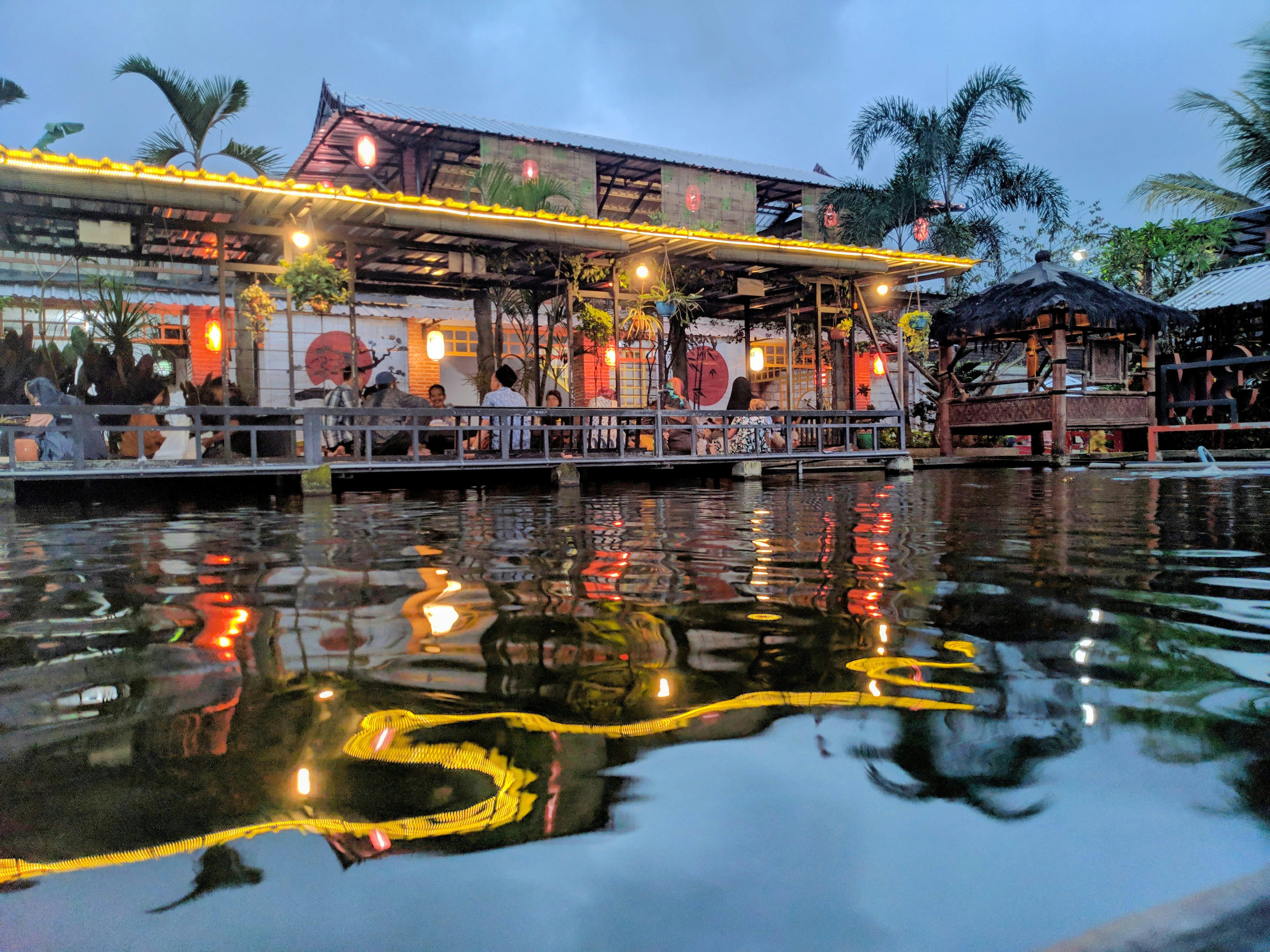 Baked Bear, Wickies Lighthouse Restaurant, Rockefeller's and More News (10/17)