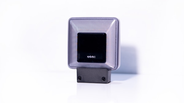 Accelerometers — PCB, Endevco, Brüel & Kjær, Kistler