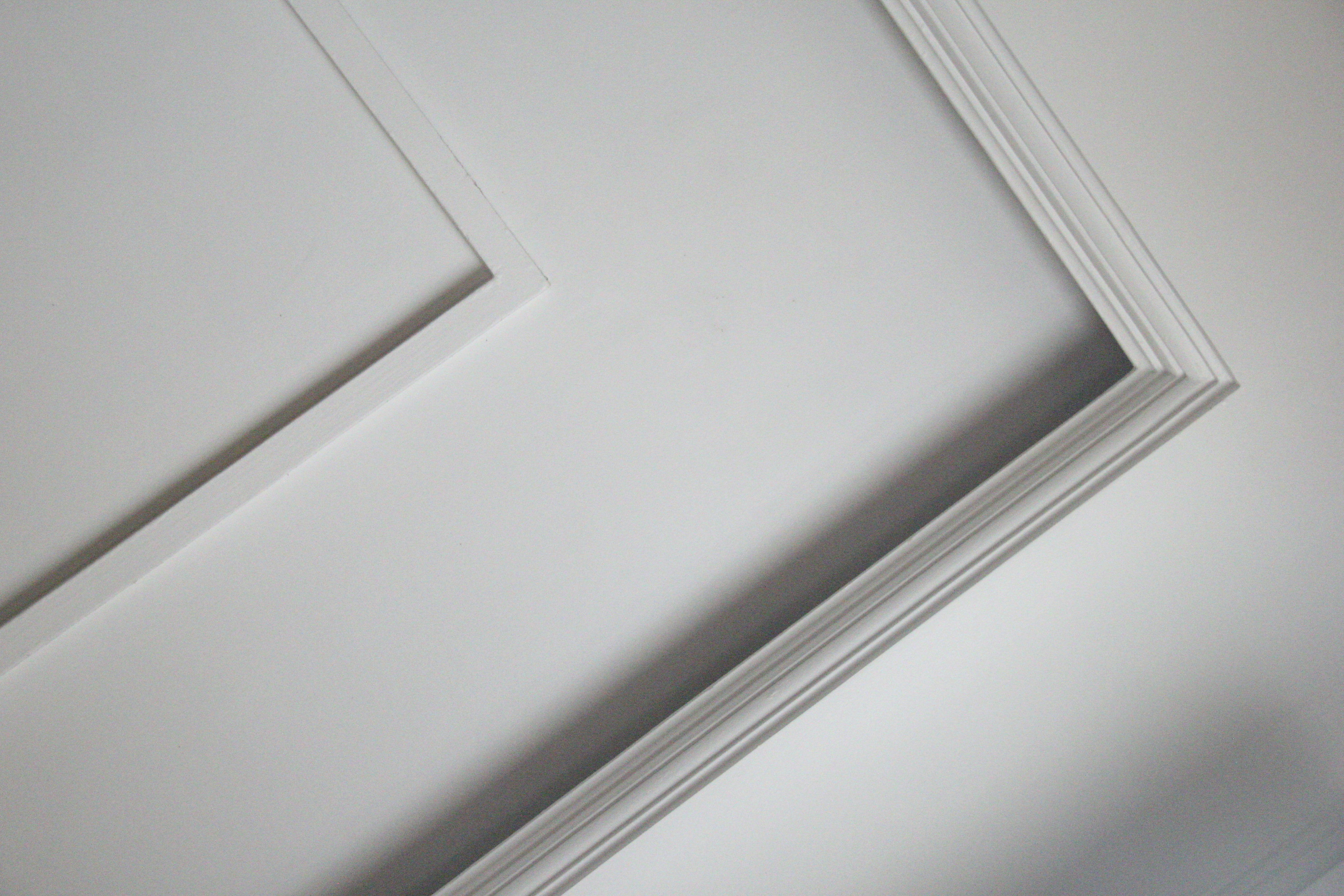 Peel & Stick Baseboard Trim