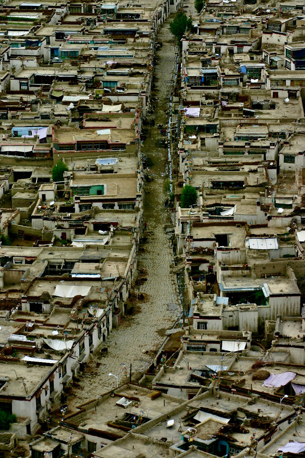 Vista aérea de los edificios de la ciudad durante el día