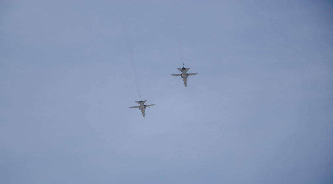 airplane in the sky during daytime