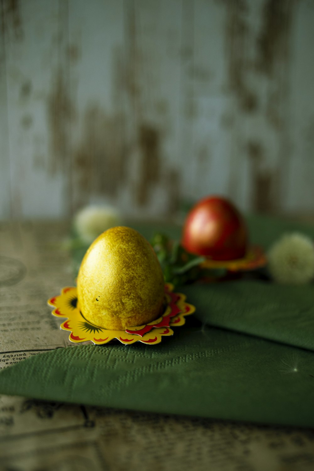 yellow fruit on green leaf