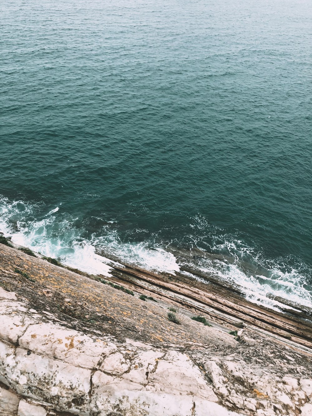 Vue aérienne de la plage pendant la journée