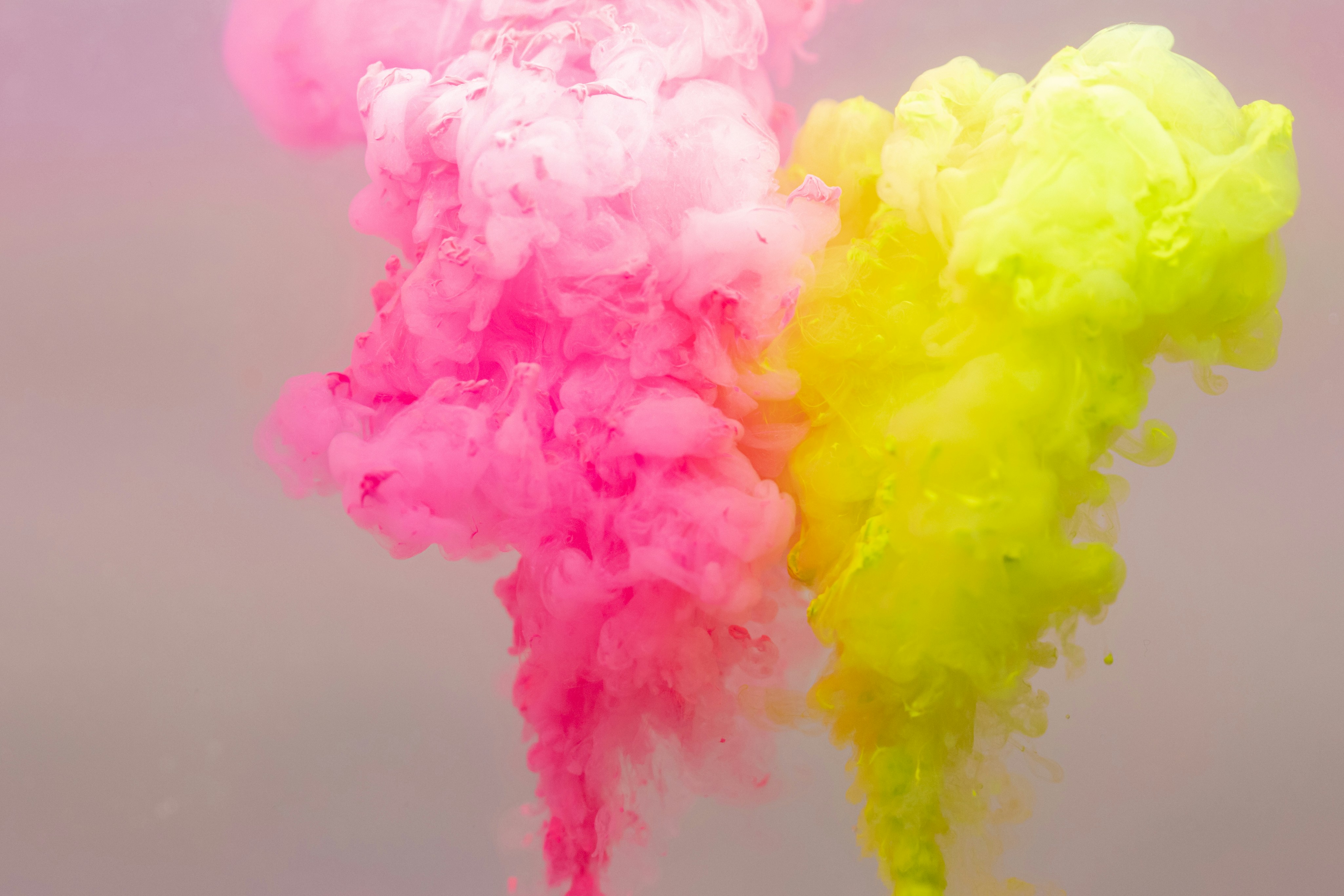 Photo by solenfeyissa