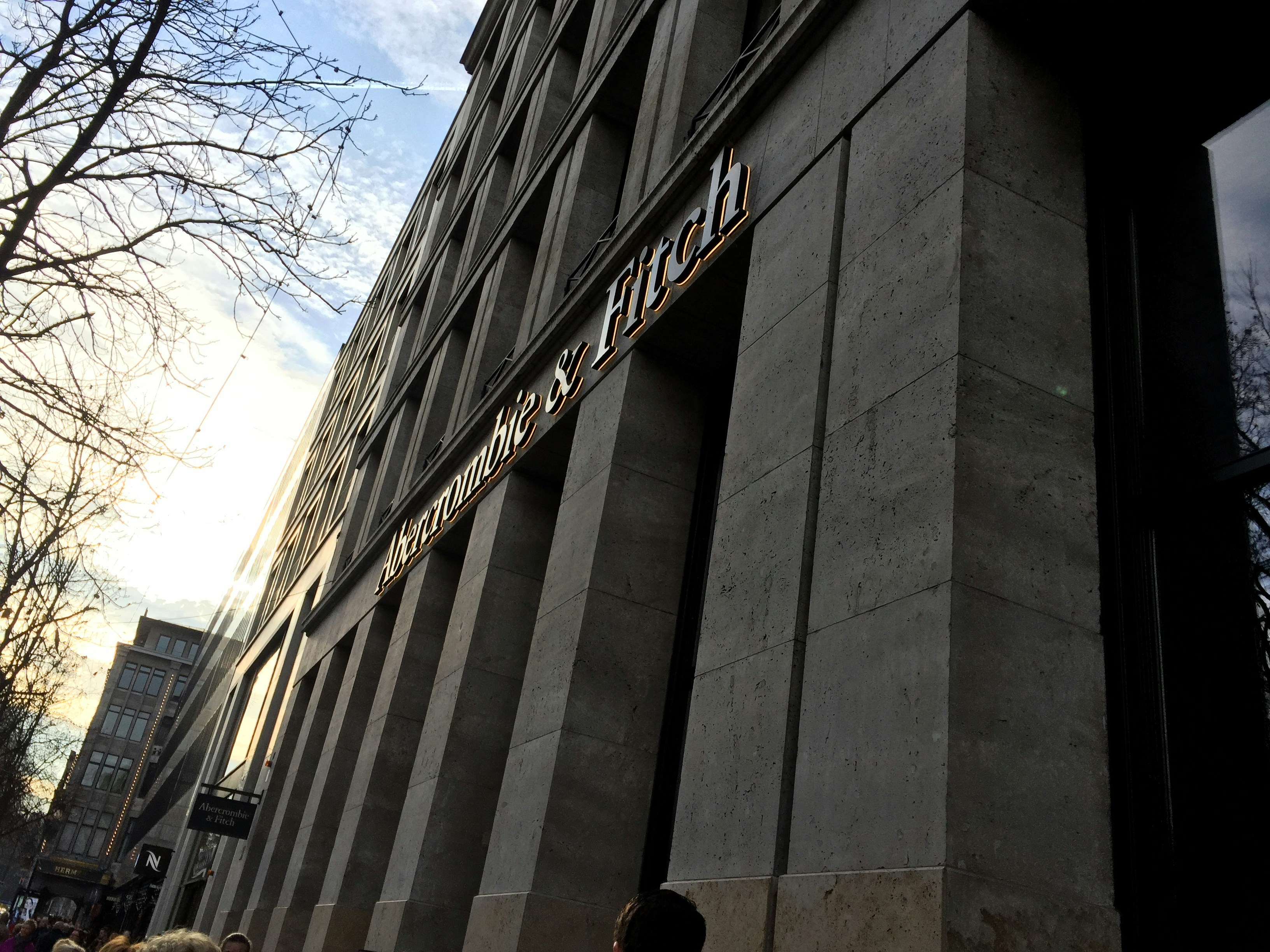 Ex-Abercrombie Boss Mike Jeffries Faces Legal Challenges Amid Health Issues