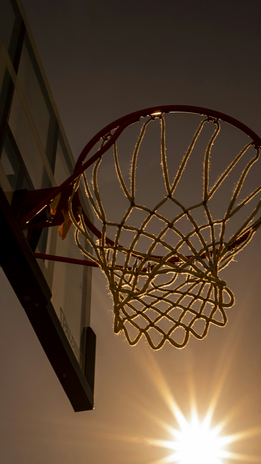 white and black basketball hoop