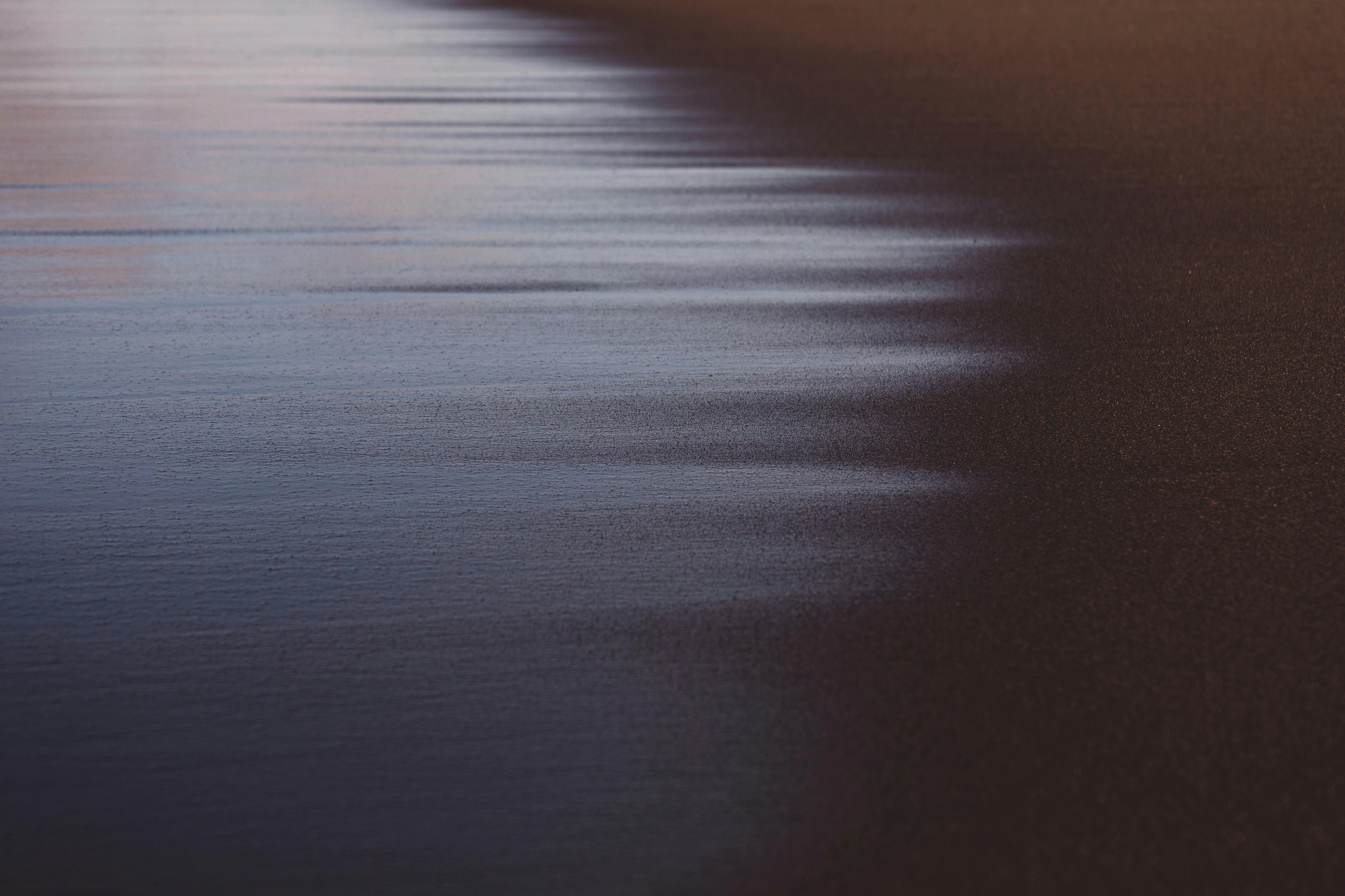 Plan d’eau au coucher du soleil