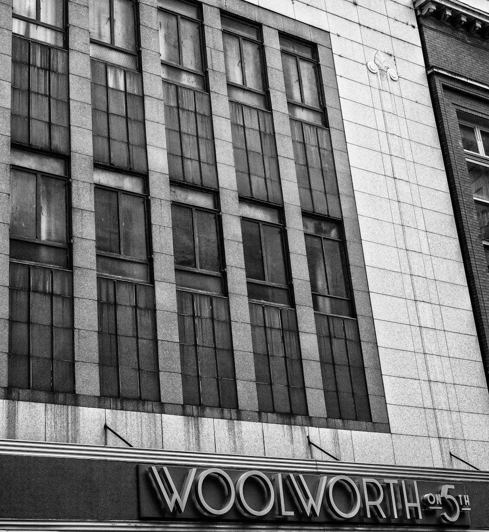 a black and white photo of the woolworth building