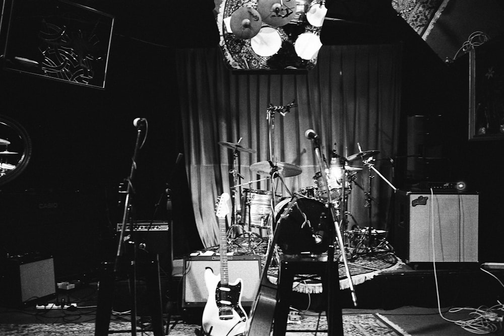 grayscale photo of musical instruments