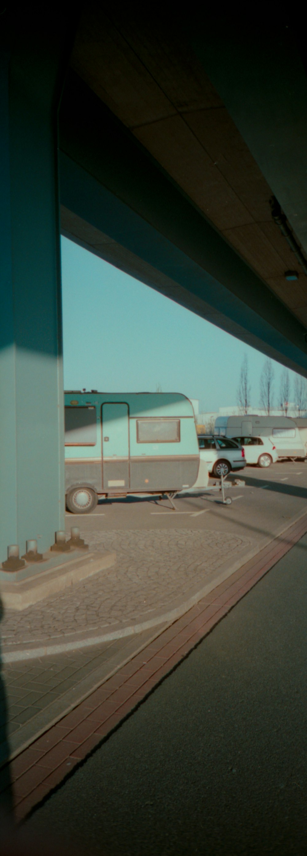 white and gray rv trailer