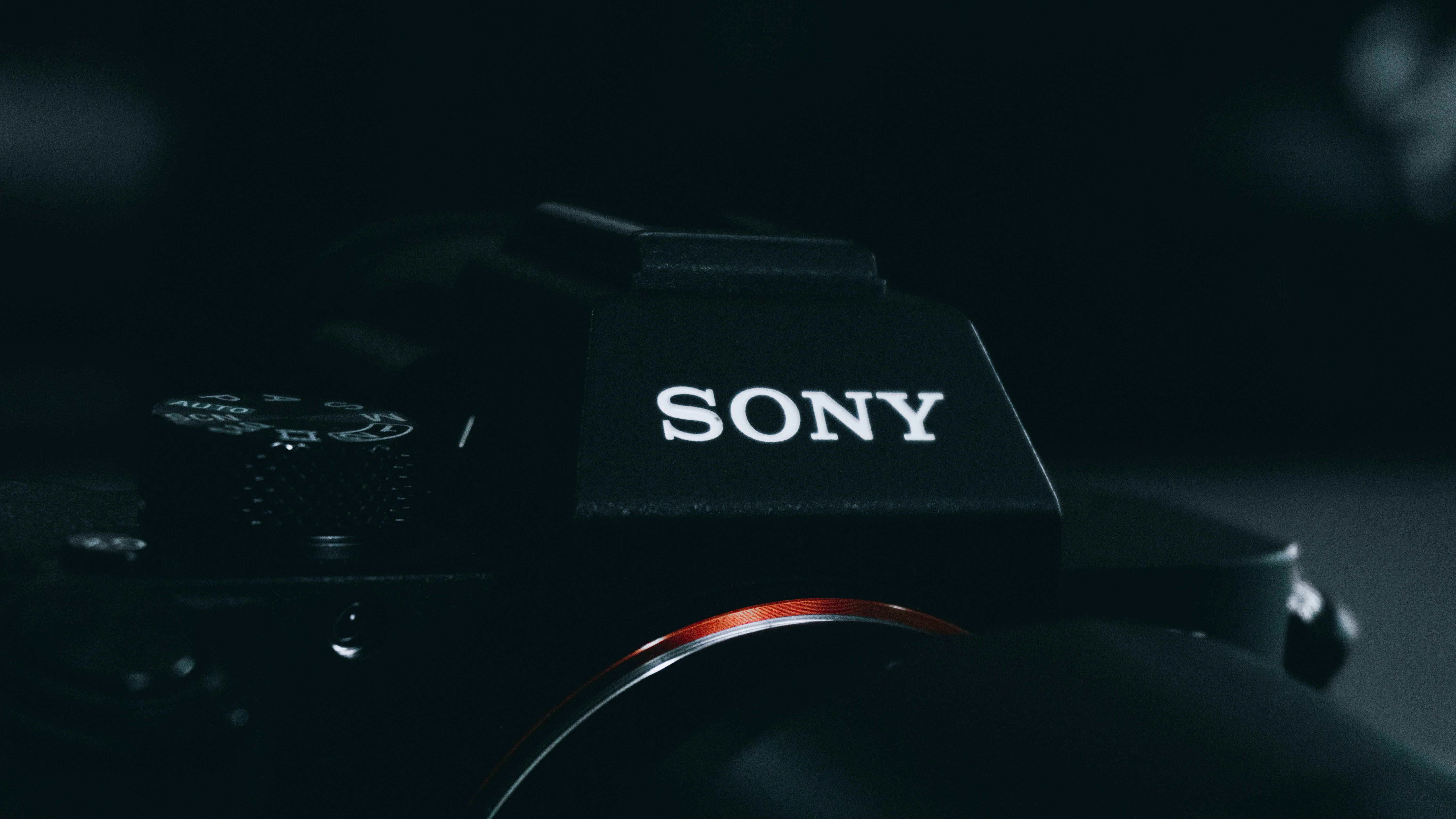 photo-1620948492028-8c18c40747cf?ixid=M3wxMjA3fDB8MXxzZWFyY2h8M3x8c29ueSUyMHByb21vdGlvbnN8ZW58MHx8fHwxNzg2ODk5MTU5fDA\u0026ixlib=rb-4.1.0